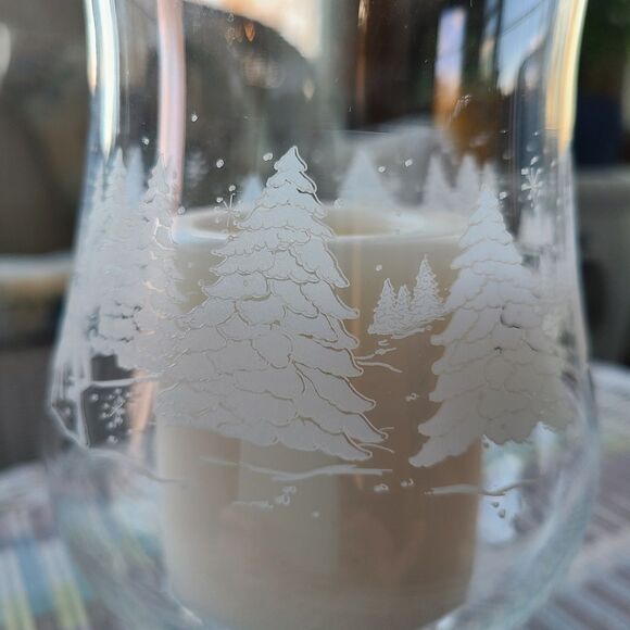 Vintage Avon President's Club 1996 Luminarc Glass Hurricane Lamp Sleigh Ride - Picture 8 of 10